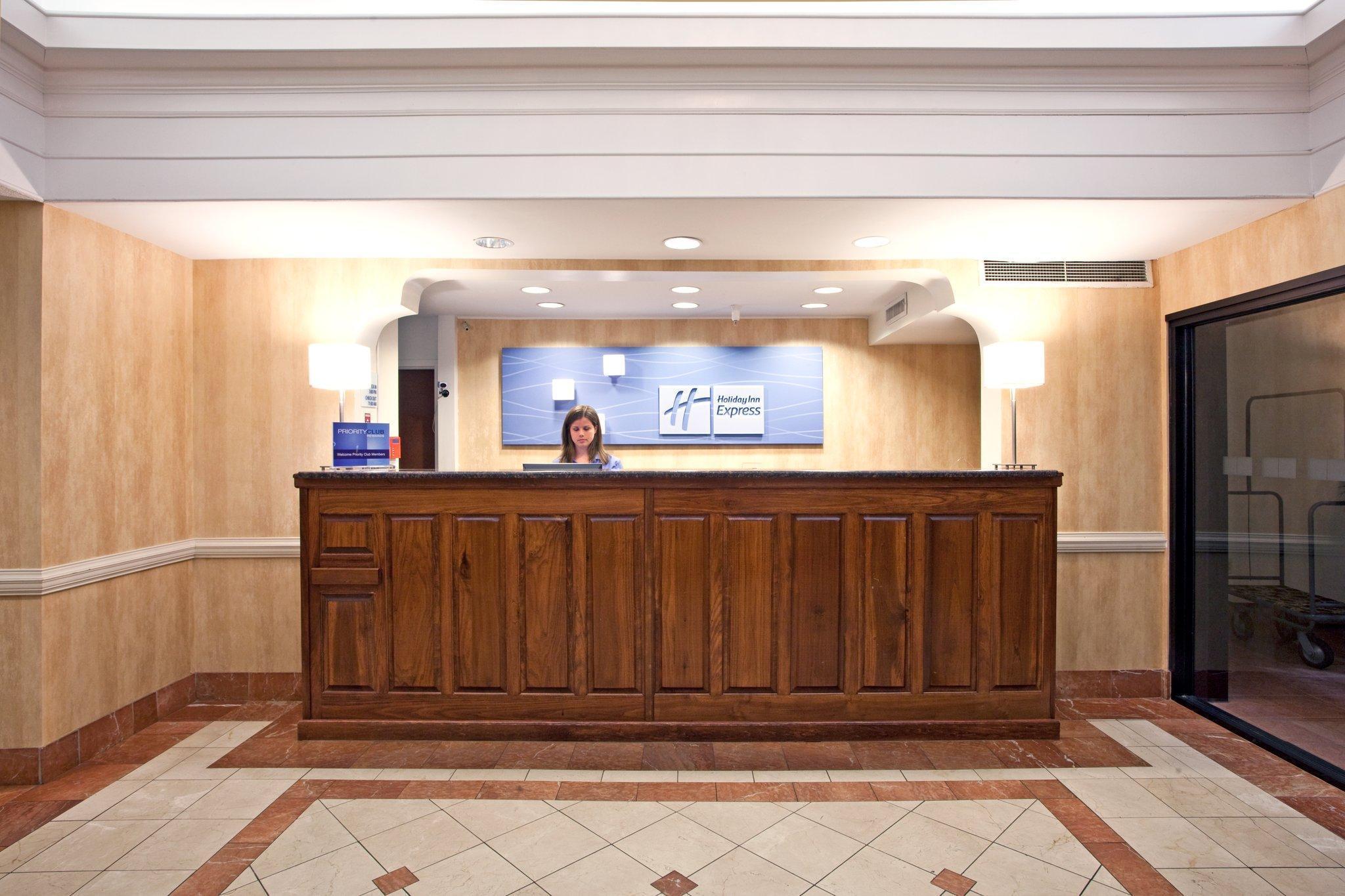 Holiday Inn Express & Suites Milton East I-10 By Ihg Экстерьер фото