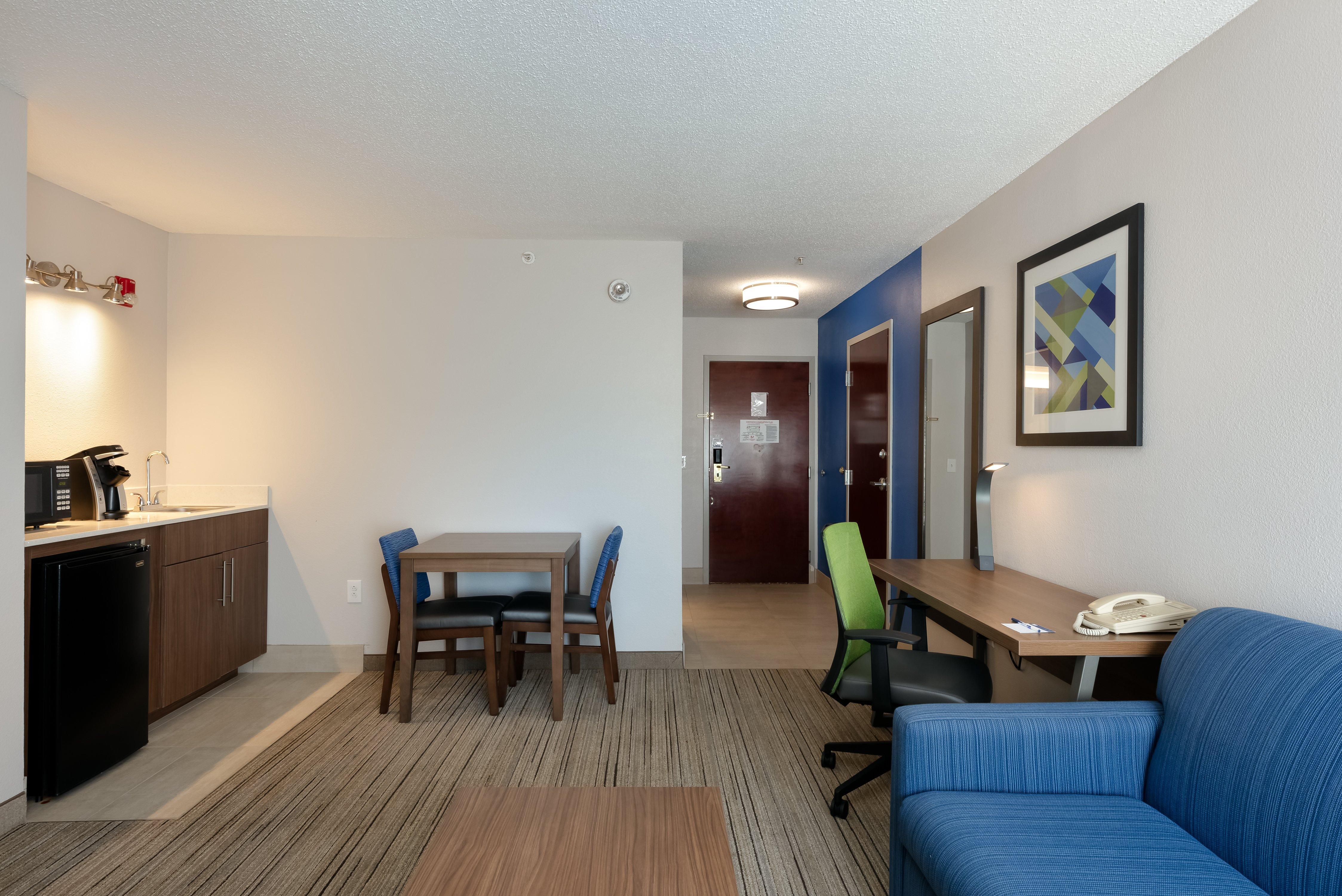 Holiday Inn Express & Suites Milton East I-10 By Ihg Экстерьер фото